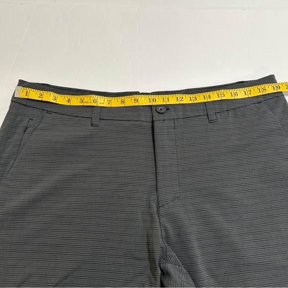 Hang Ten Hybrid men’s short size 38 - Picture 8 of 8